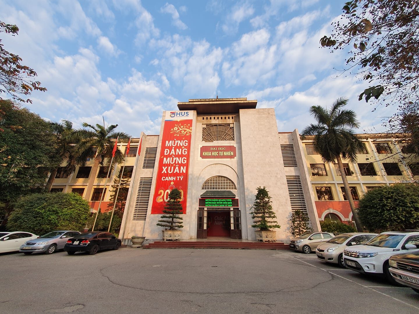 Read more about the article Trường Đại học Khoa học Tự nhiên xét tuyển thêm 10 tổ hợp có môn Lịch sử, Địa lý